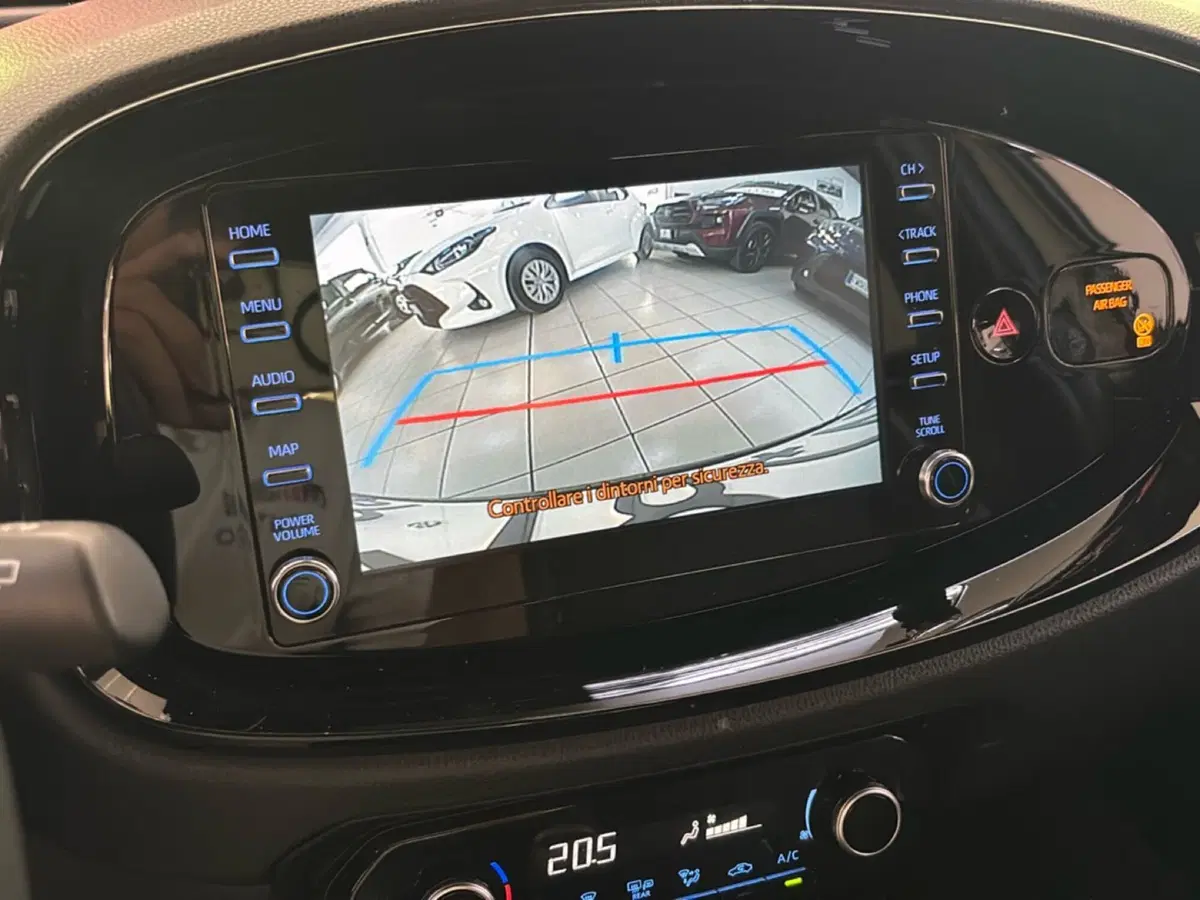 Toyota Aygo X usata a Bologna (10)
