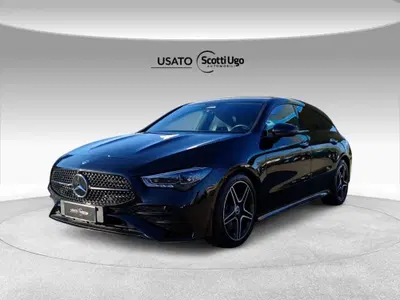Mercedes-Benz CLA Shooting Brake 200 d AMG Line Premium Plus auto del 2024 usata a Cascina