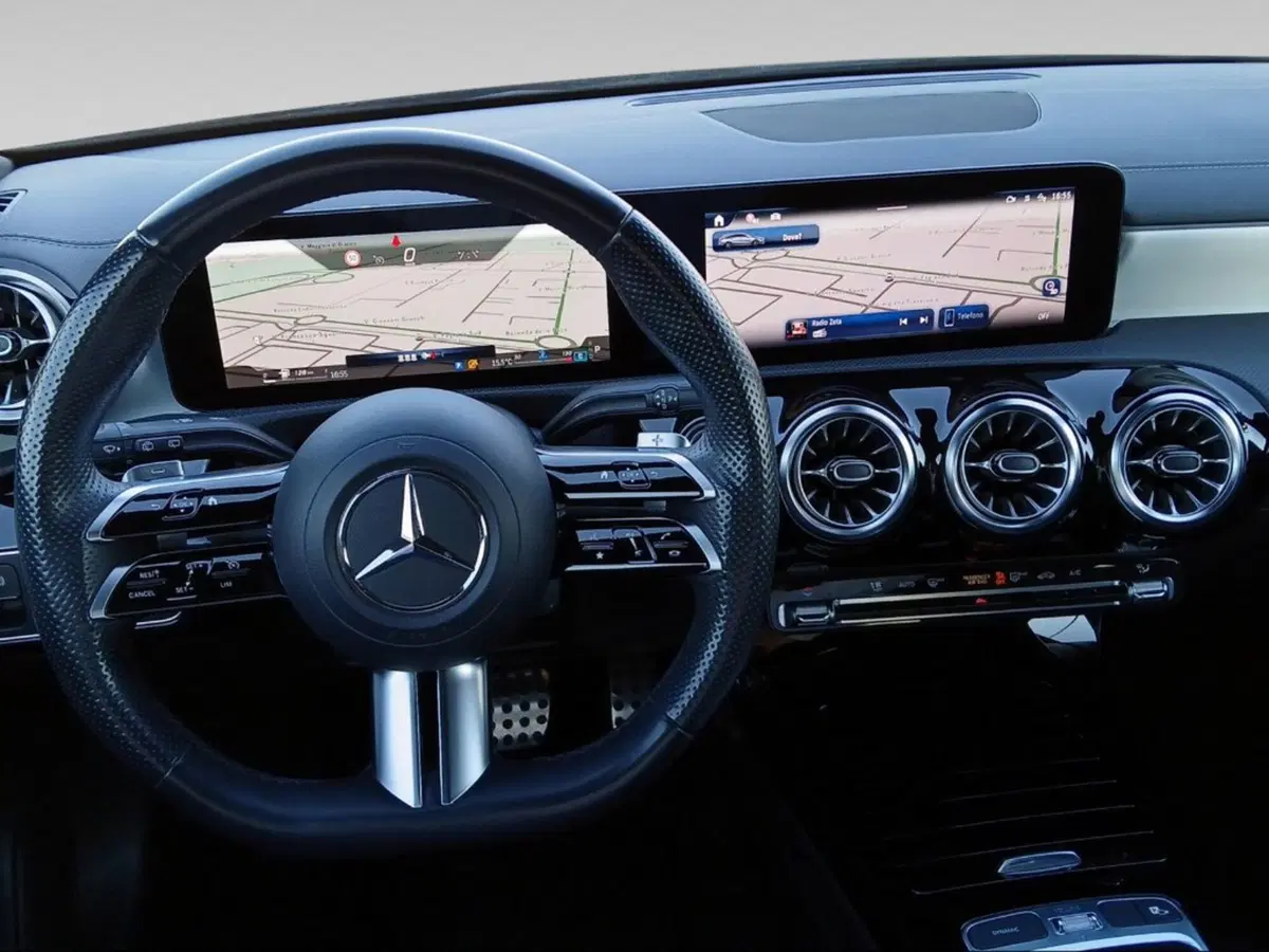 Mercedes-Benz CLA Shooting Brake usata a Pisa (9)