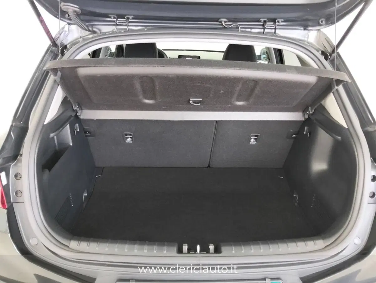 Kia Stonic usata a Como (17)