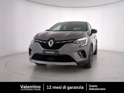 Renault Captur Full Hybrid E-Tech 145 CV Techno del 2022 usata a Roma