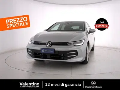Volkswagen Golf 2.0 TDI SCR Life del 2025 usata a Roma