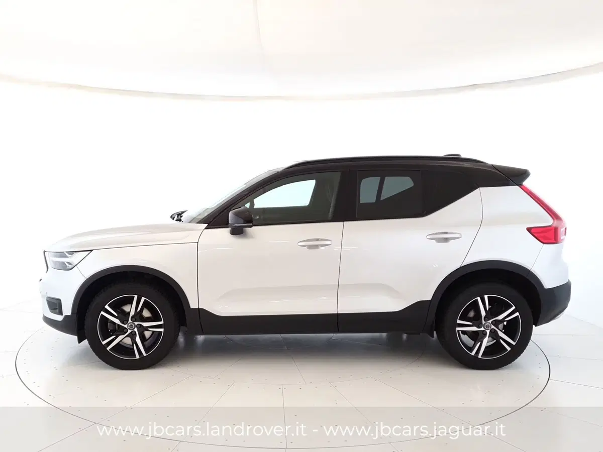 Volvo XC40 usata a Monza e Brianza (12)