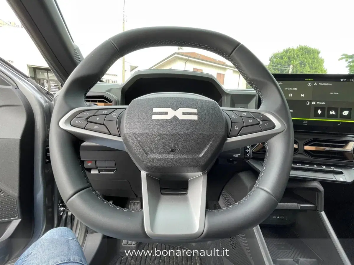 Dacia Duster nuova a Monza e Brianza (10)