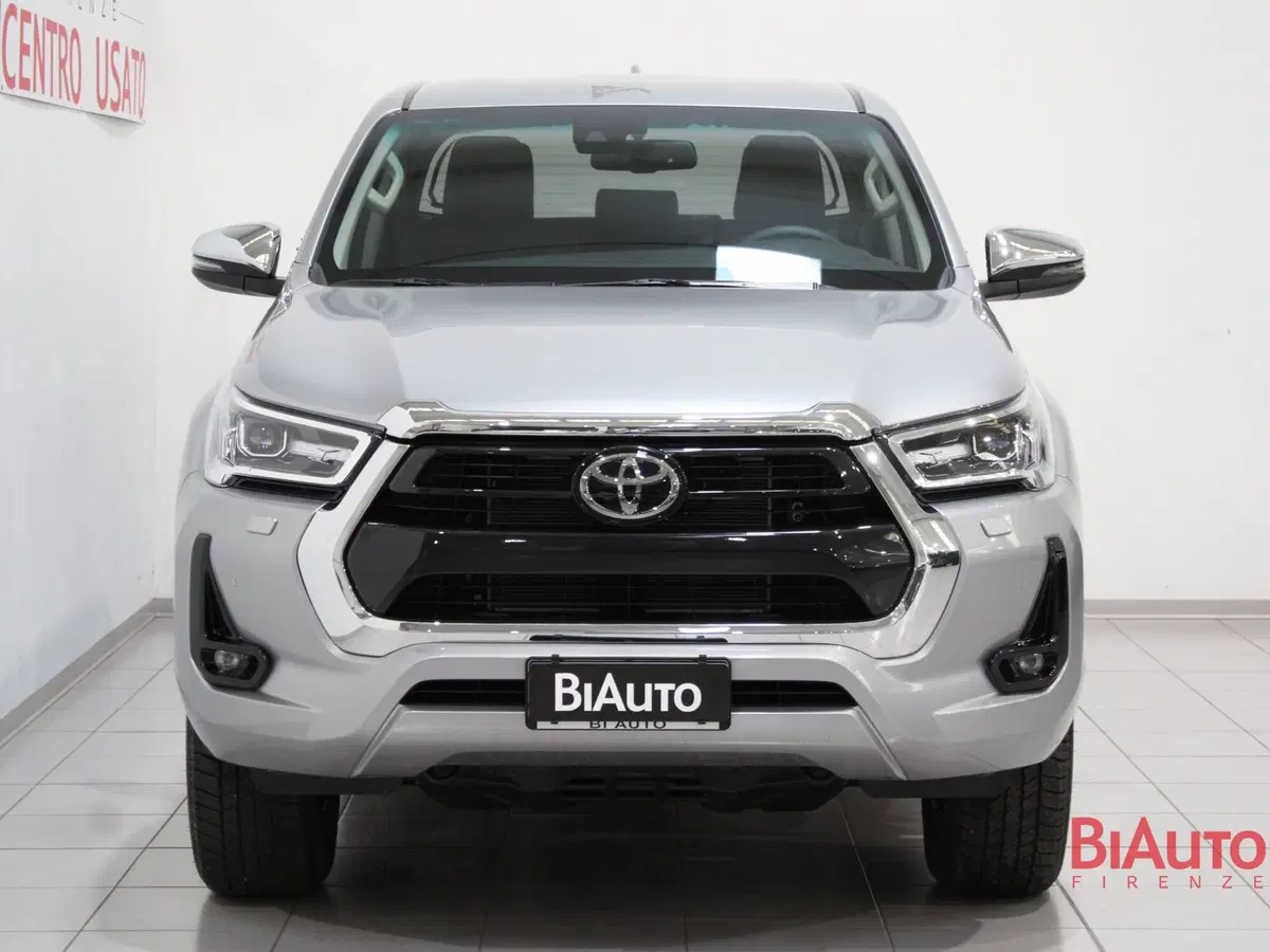 Toyota Hilux nuova a Firenze (3)