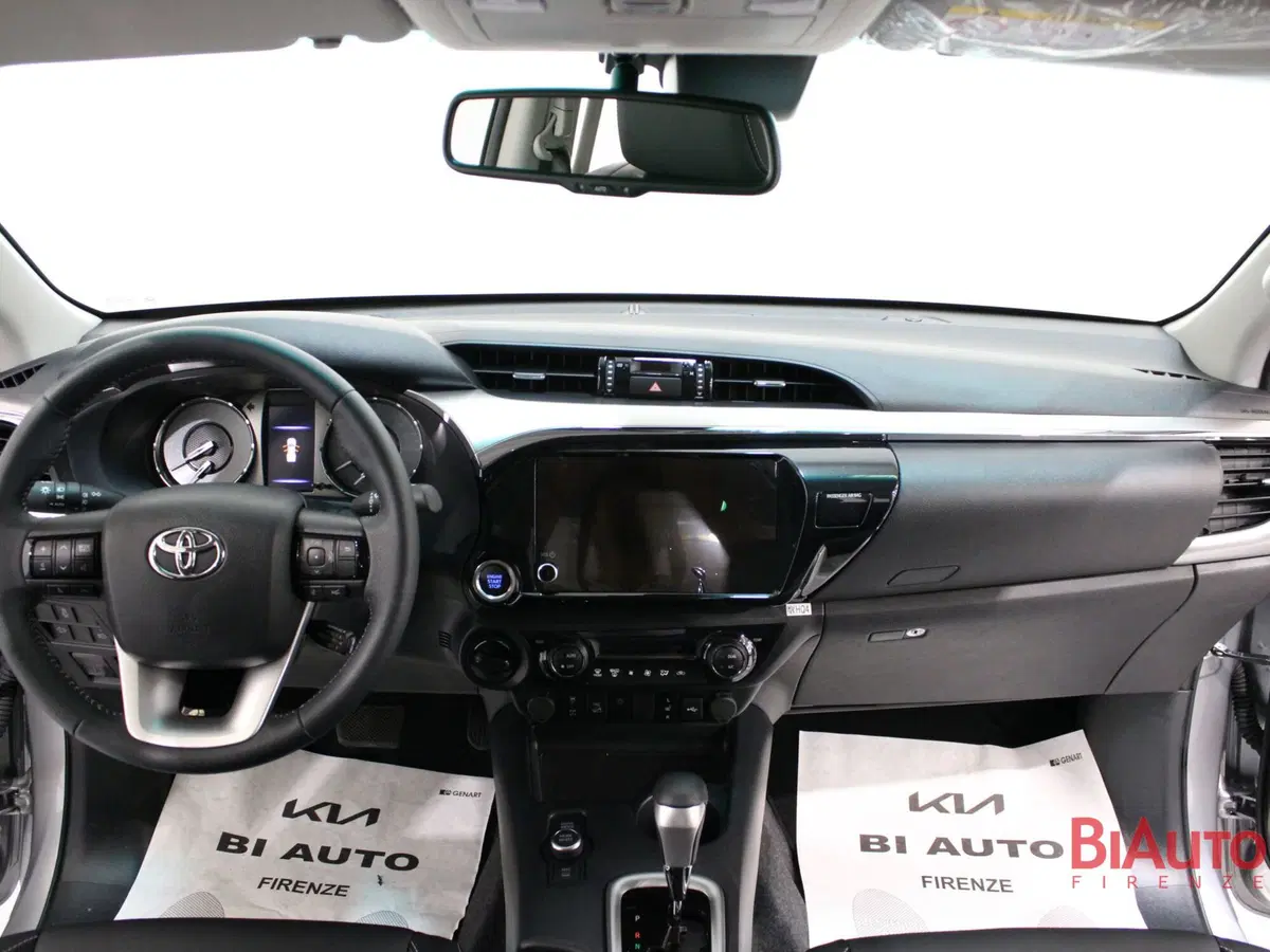 Toyota Hilux nuova a Firenze (9)