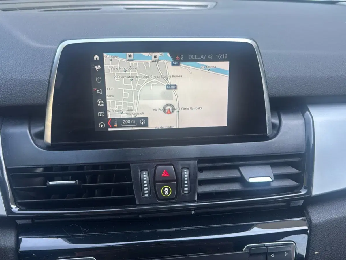 BMW Serie 2 Active Tourer usata a Ferrara (13)