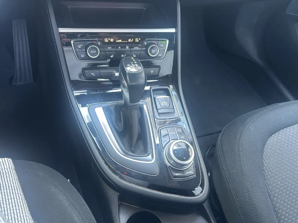 BMW Serie 2 Active Tourer usata a Ferrara (15)