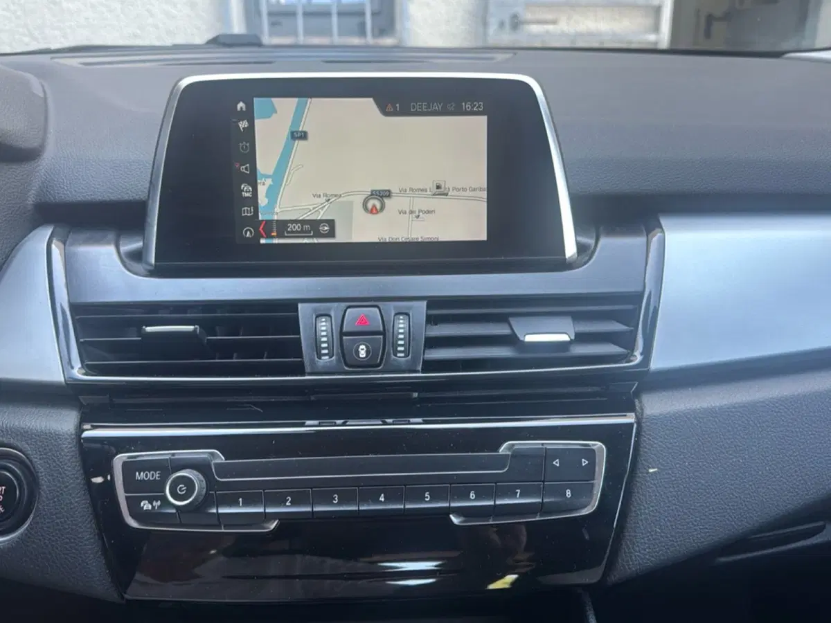 BMW Serie 2 Active Tourer usata a Ferrara (16)