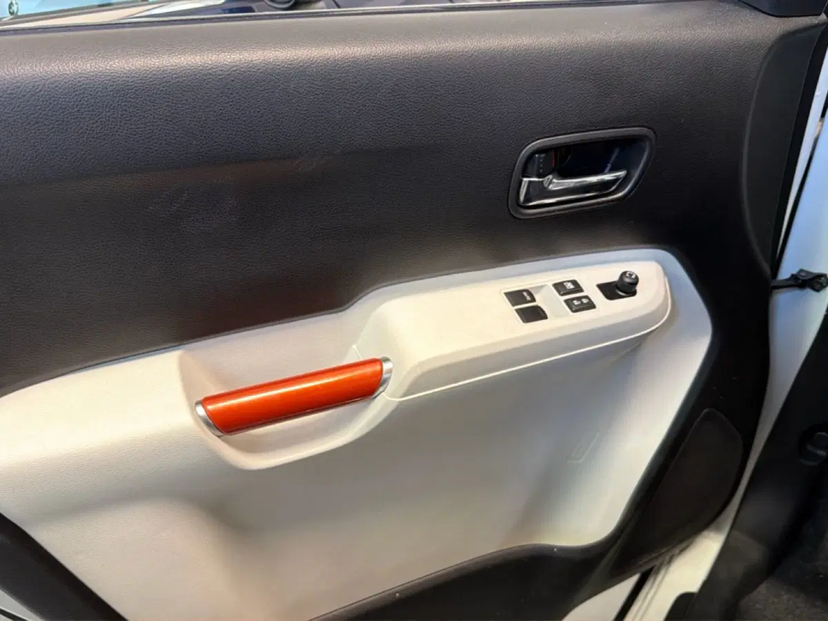 Suzuki Ignis usata a Pisa (9)