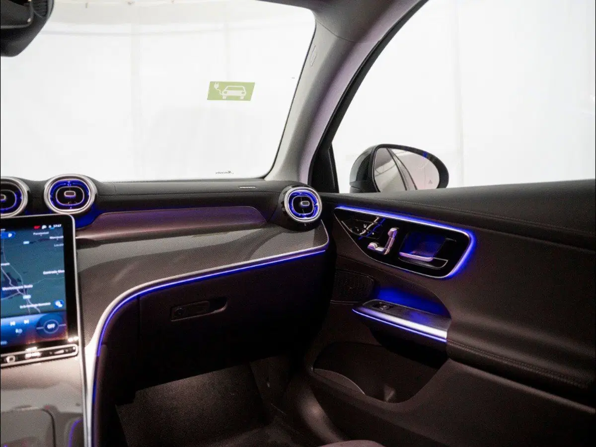 Mercedes-Benz GLC nuova a Macerata (19)
