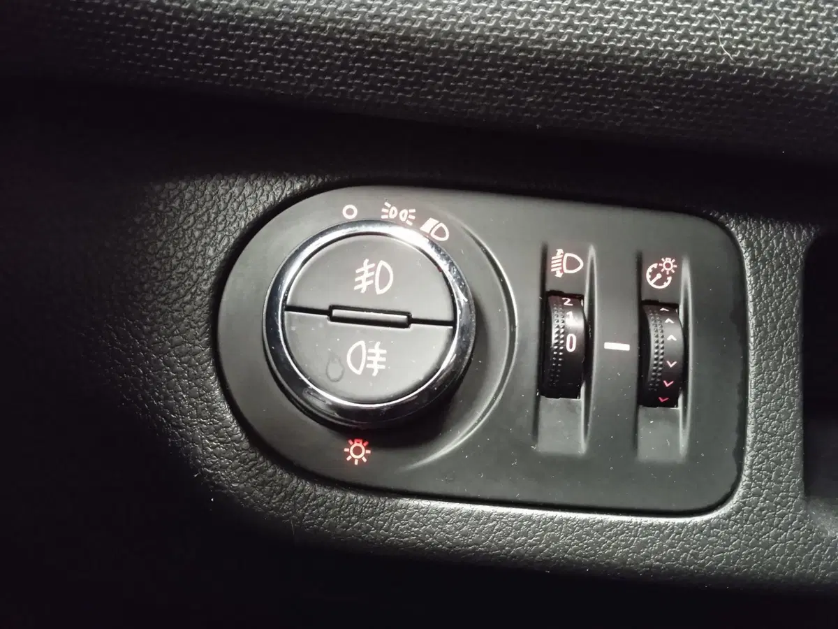 Opel Meriva usata a Torino (15)