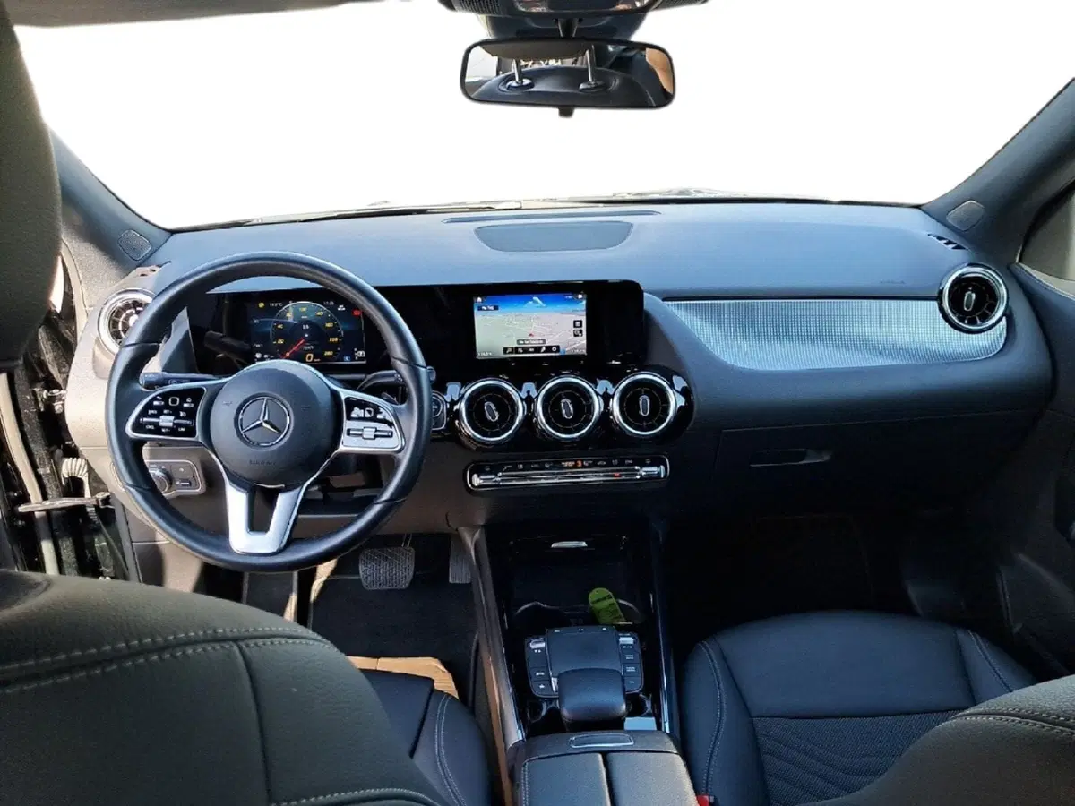 Mercedes-Benz GLA SUV usata a Salerno (12)