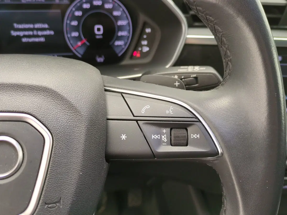 Audi Q3 Sportback usata a Avellino (19)