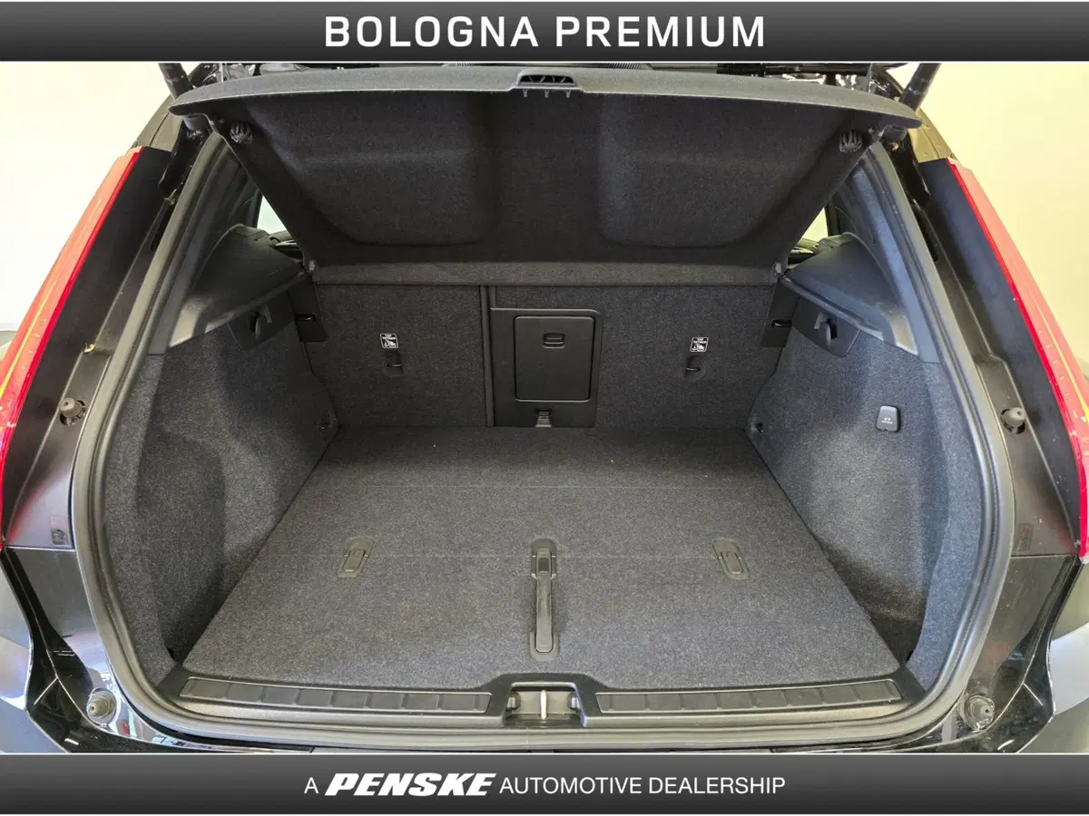 Volvo XC40 usata a Bologna (10)
