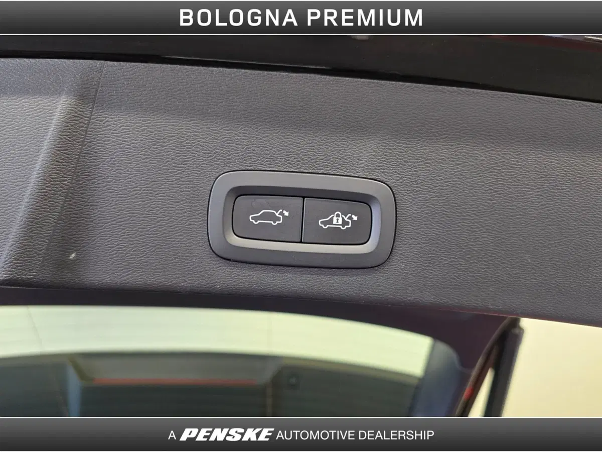 Volvo XC40 usata a Bologna (11)