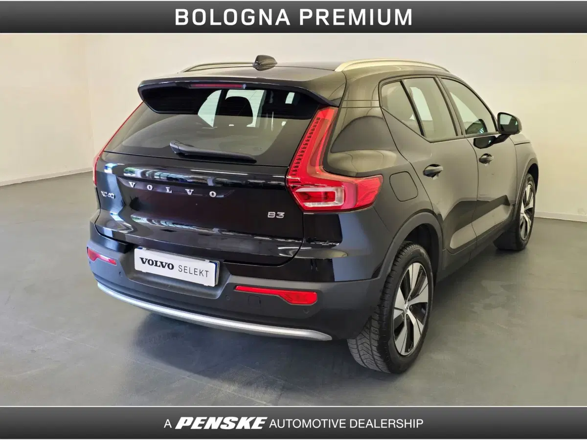Volvo XC40 usata a Bologna (2)