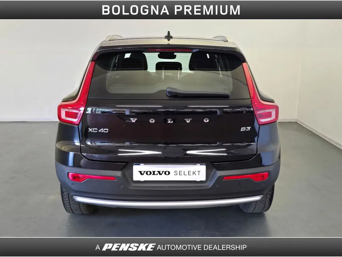 Volvo XC40 usata a Bologna (7)
