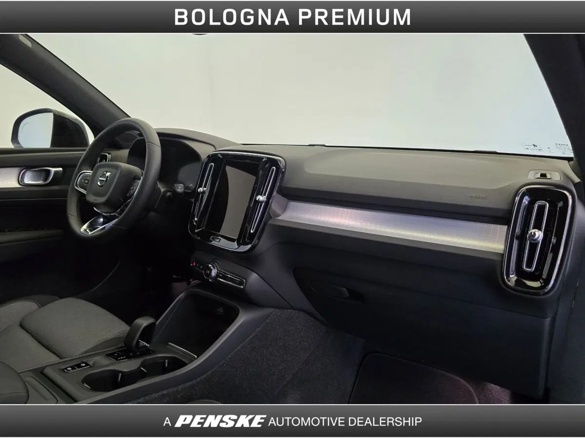 Volvo XC40 usata a Bologna (16)