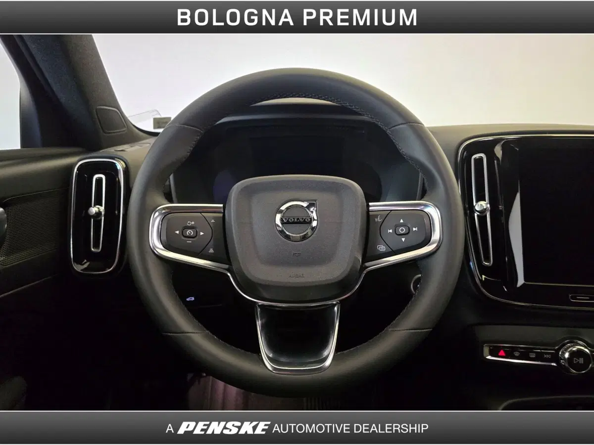 Volvo XC40 usata a Bologna (17)