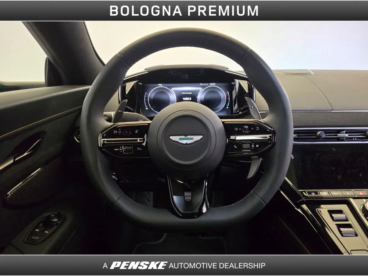Aston Martin Vantage Coupé usata a Bologna (18)