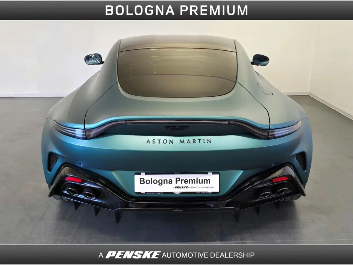 Aston Martin Vantage Coupé usata a Bologna (7)