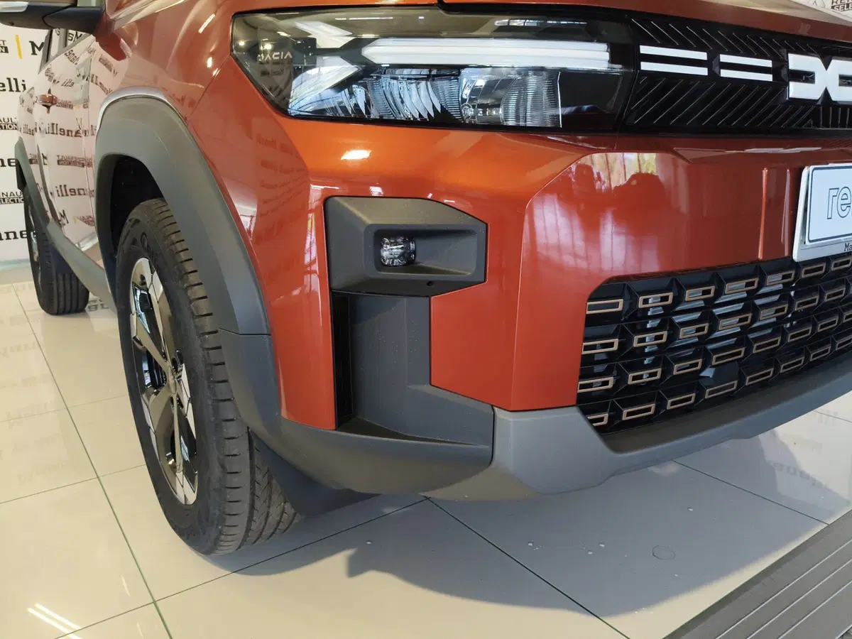 Dacia Bigster nuova a Brescia (10)