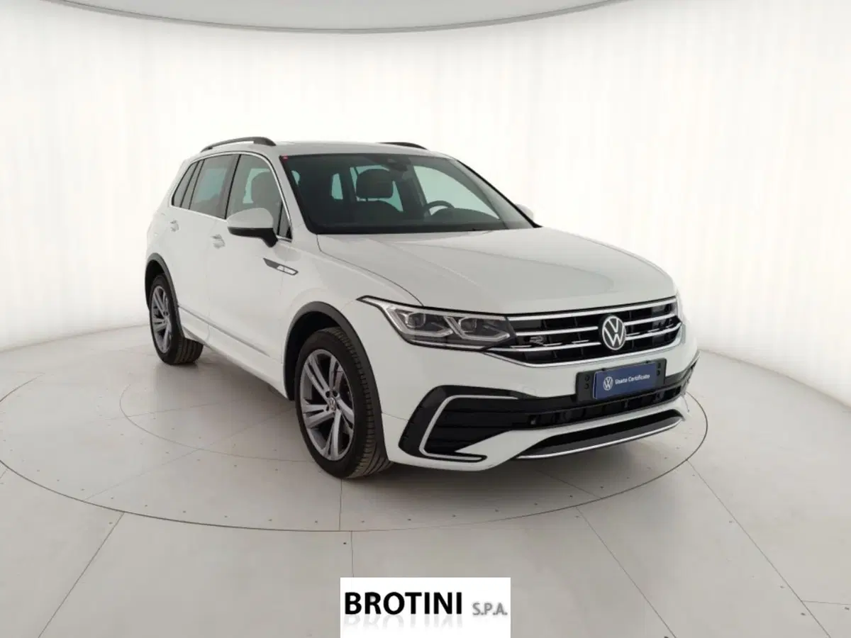 Volkswagen Tiguan usata a Massa-Carrara (4)