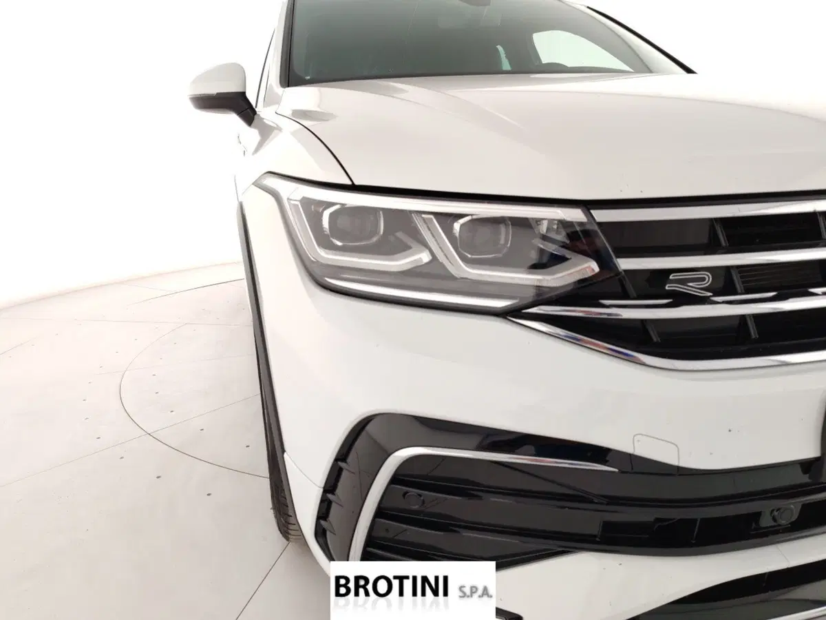 Volkswagen Tiguan usata a Massa-Carrara (5)