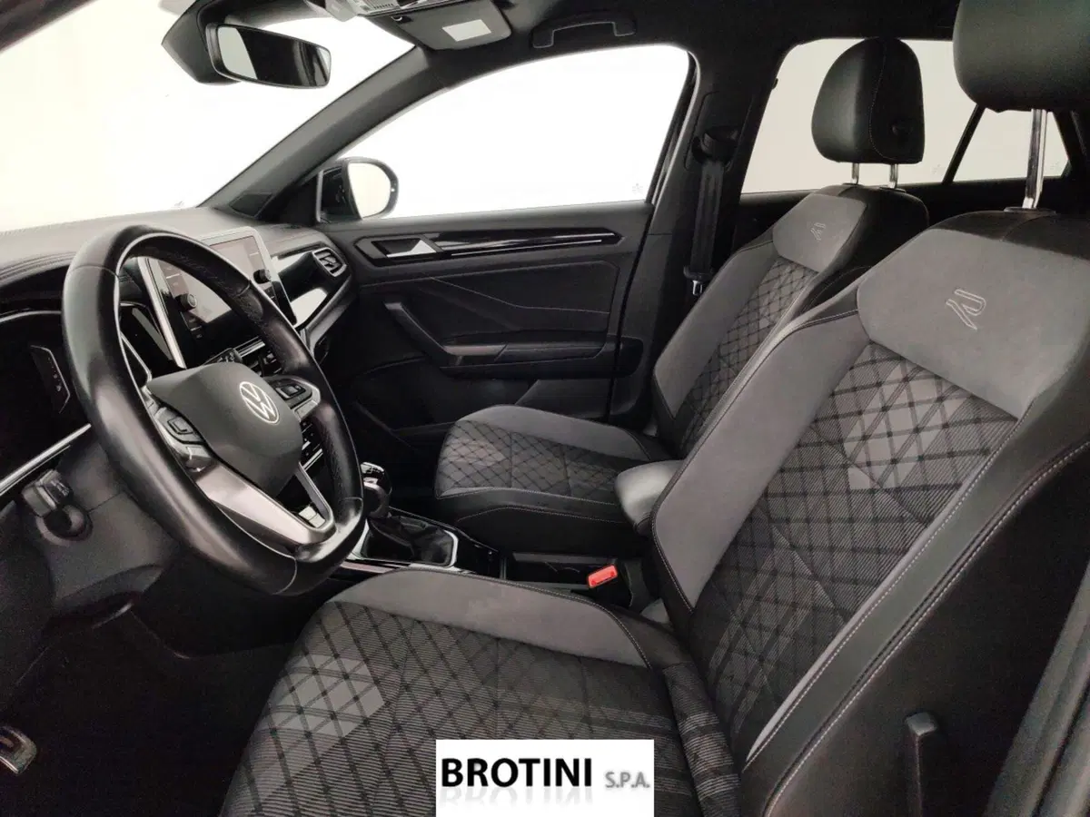 Volkswagen T-Roc usata a Massa-Carrara (7)