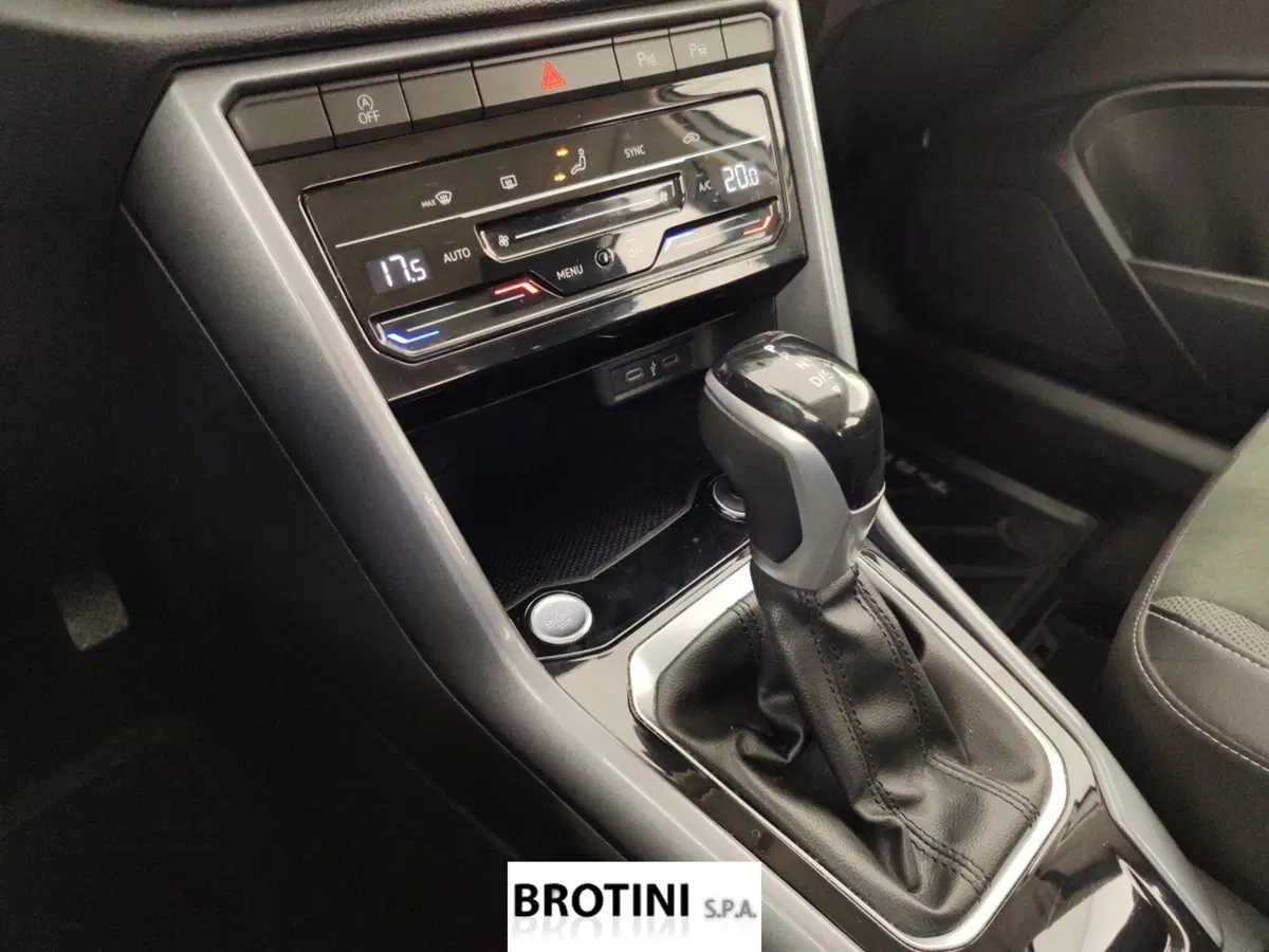 Volkswagen T-Roc usata a Massa-Carrara (11)