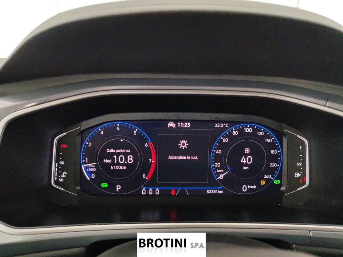 Volkswagen T-Roc usata a Massa-Carrara (13)