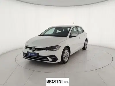Volkswagen Polo 1.0 tsi Style 95cv del 2023 usata a Massa