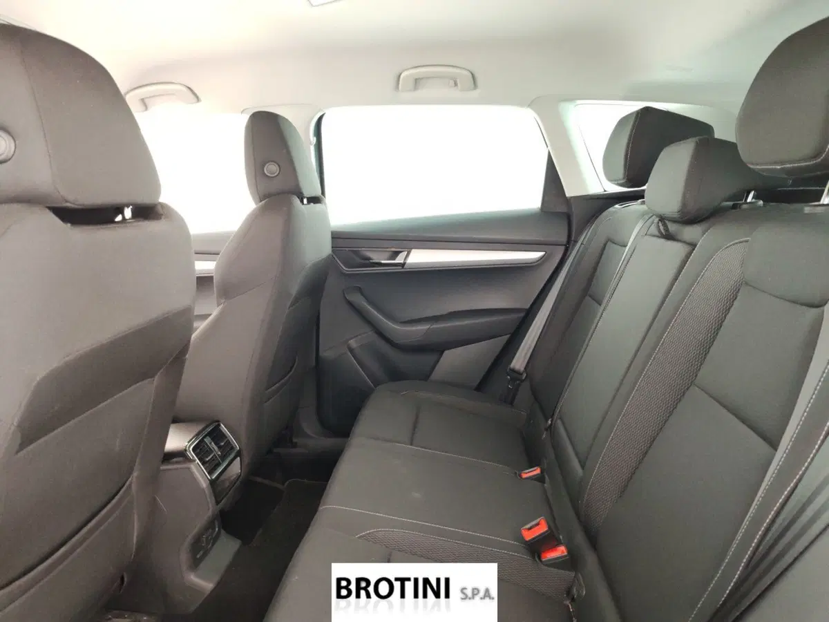 Skoda Karoq usata a Massa-Carrara (10)