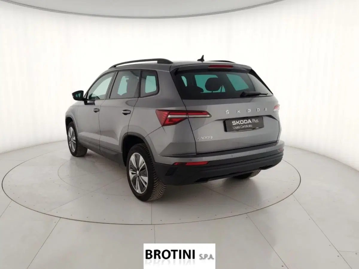 Skoda Karoq usata a Massa-Carrara (2)