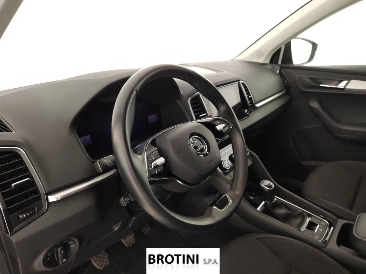 Skoda Karoq usata a Massa-Carrara (8)