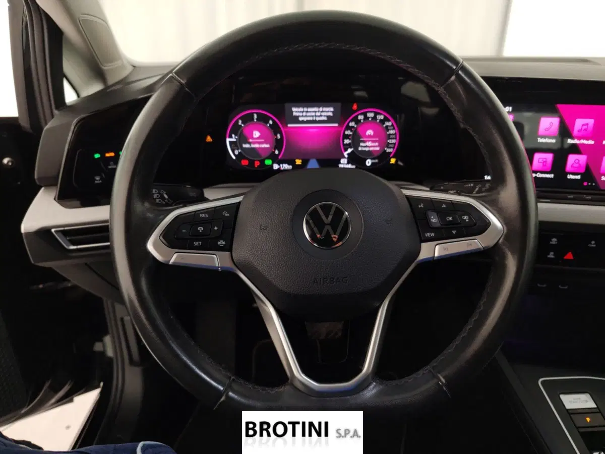 Volkswagen Golf usata a Massa-Carrara (15)