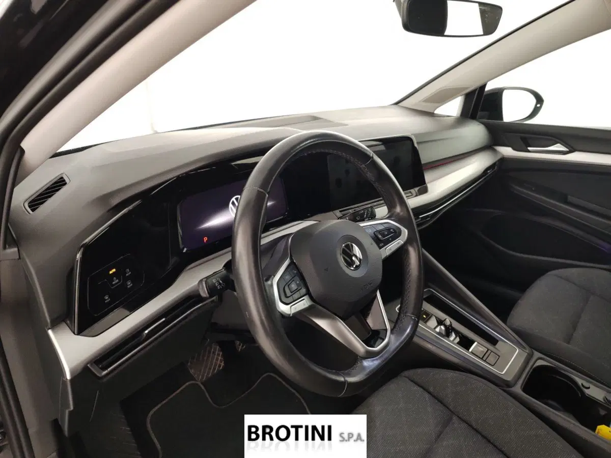 Volkswagen Golf usata a Massa-Carrara (8)