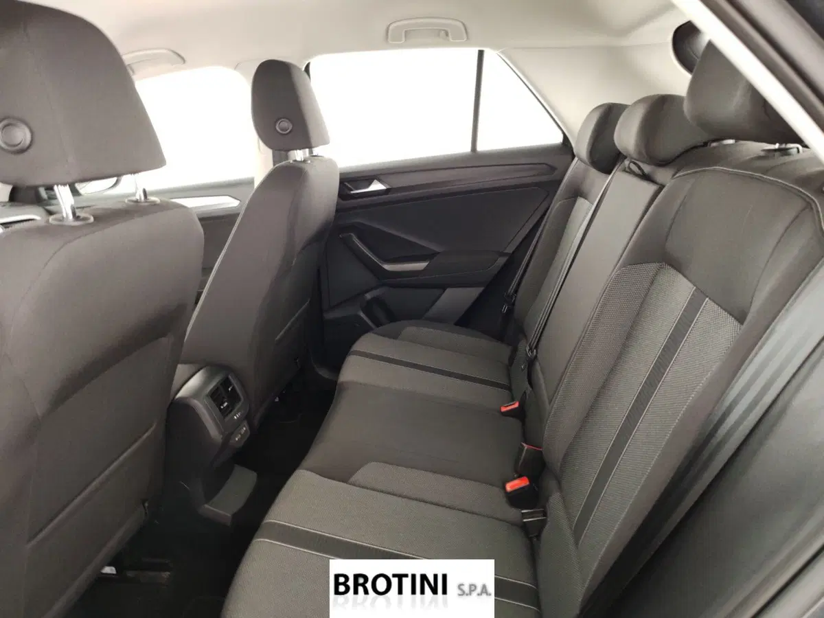 Volkswagen T-Roc usata a Massa-Carrara (10)