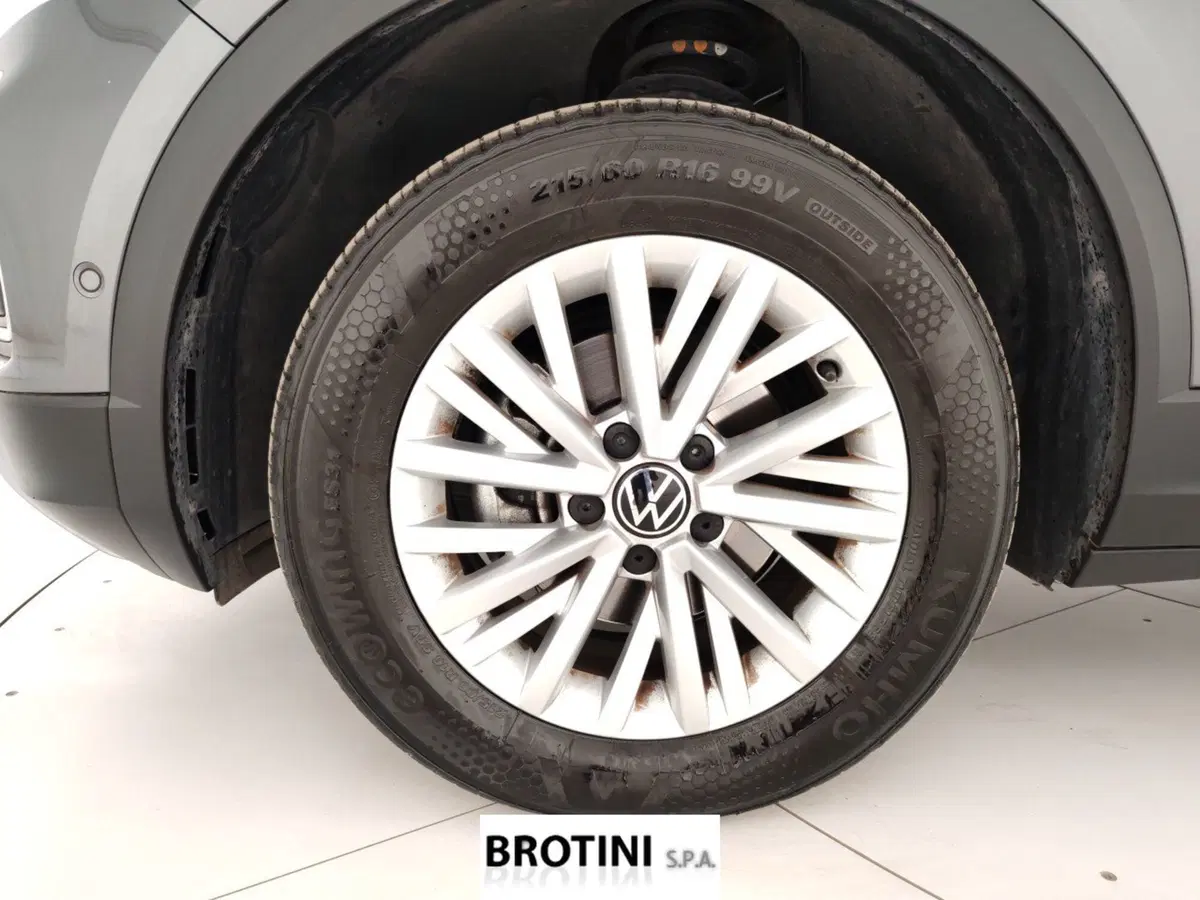 Volkswagen T-Roc usata a Massa-Carrara (6)
