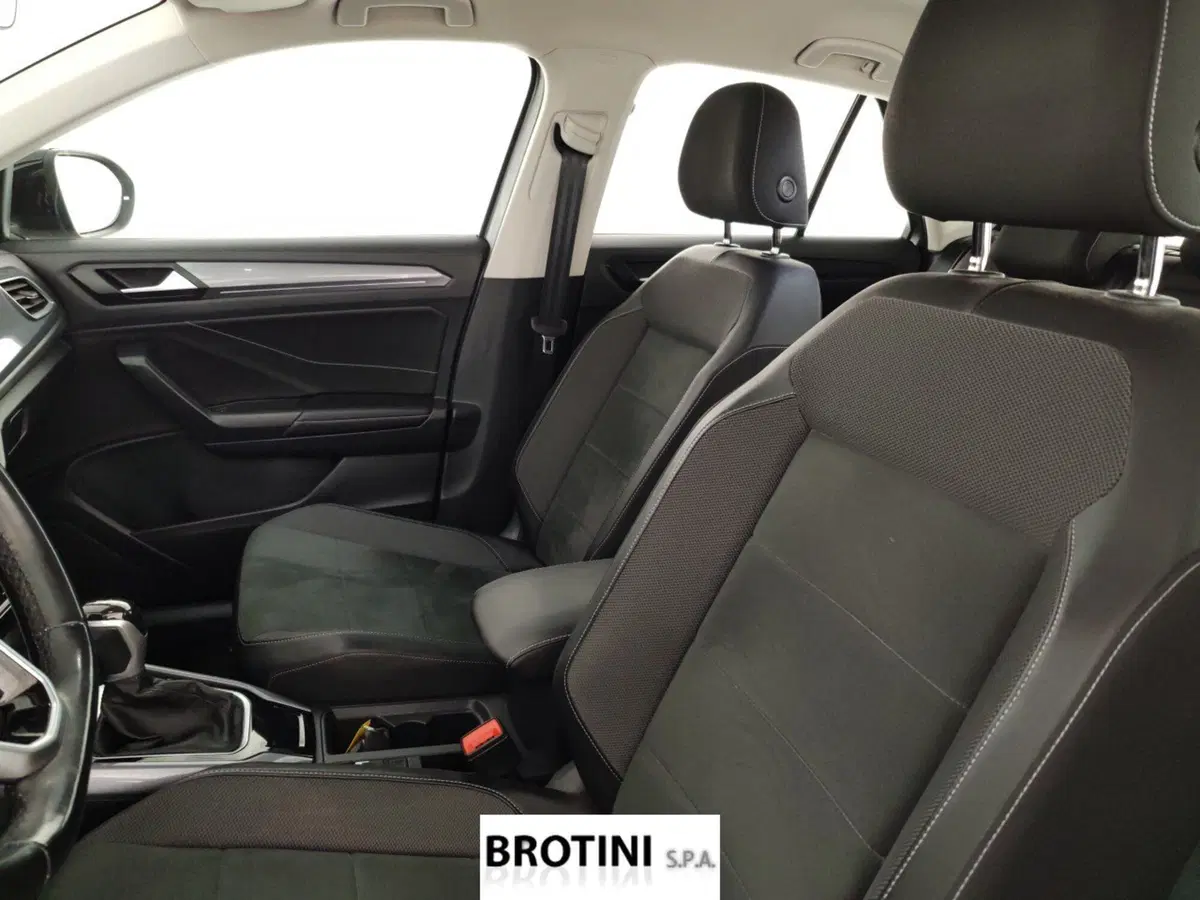 Volkswagen T-Roc usata a Massa-Carrara (8)