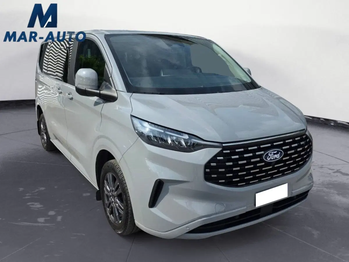 Ford Tourneo Custom usata a Belluno (2)