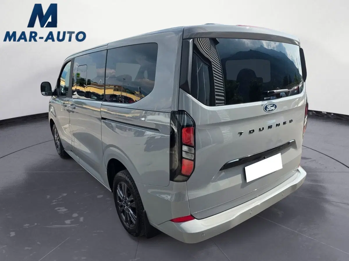 Ford Tourneo Custom usata a Belluno (4)