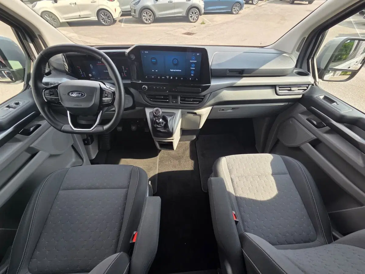 Ford Tourneo Custom usata a Belluno (8)