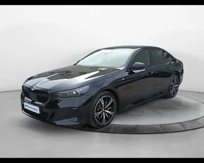 BMW Serie 5 520d 48V xdrive MSport Pro auto del 2025 usata a Teverola