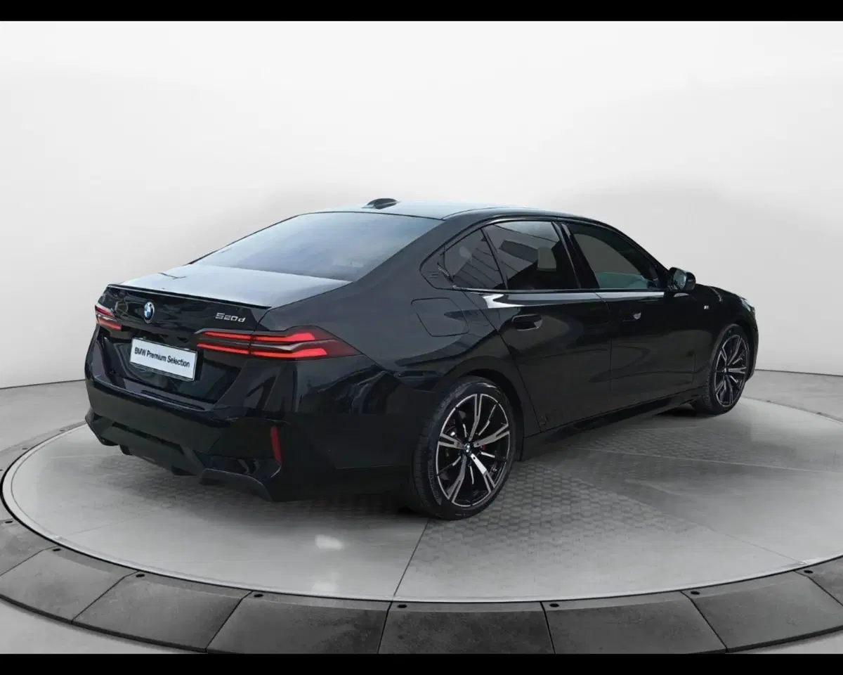 BMW Serie 5 usata a Caserta (6)