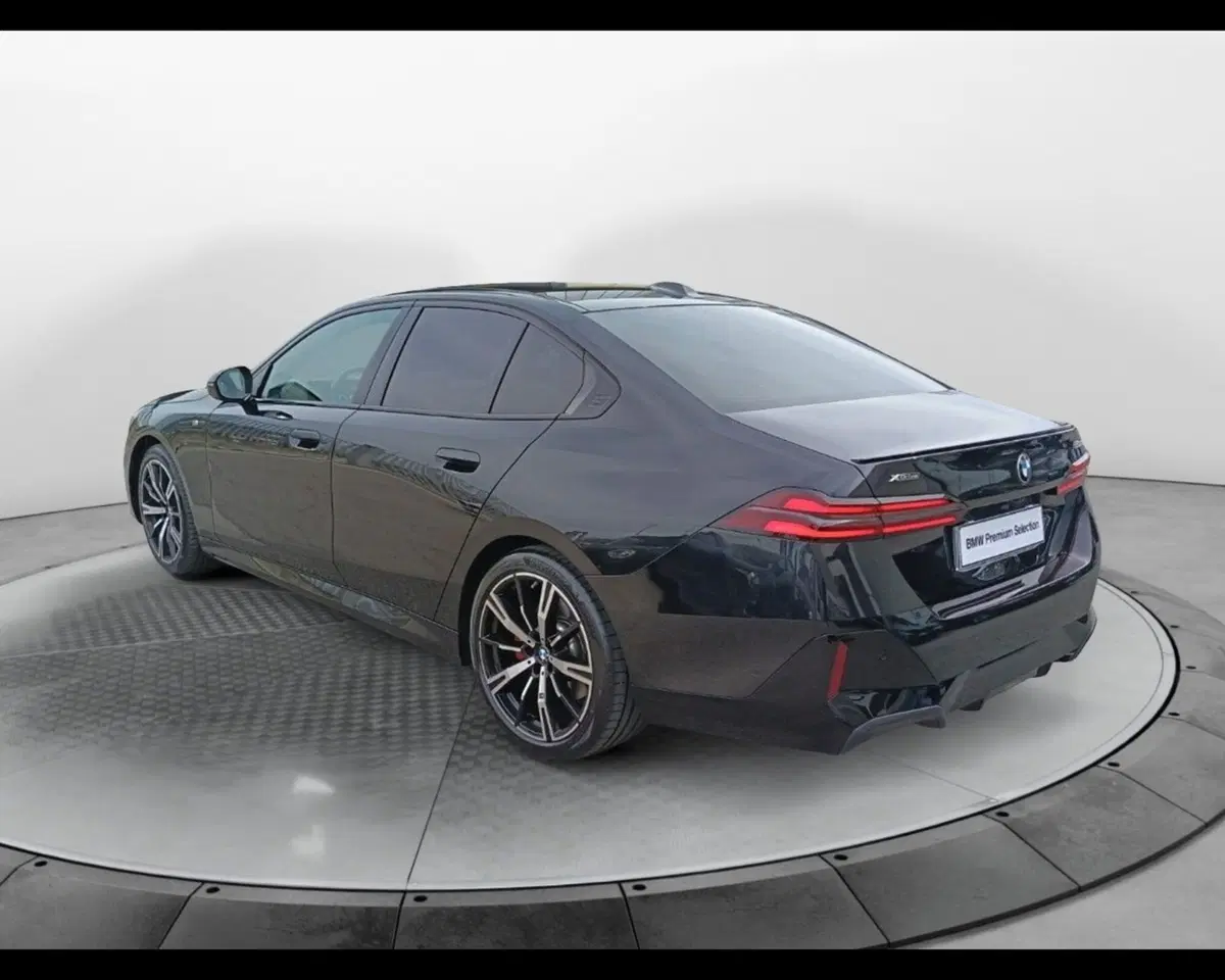 BMW Serie 5 usata a Caserta (8)