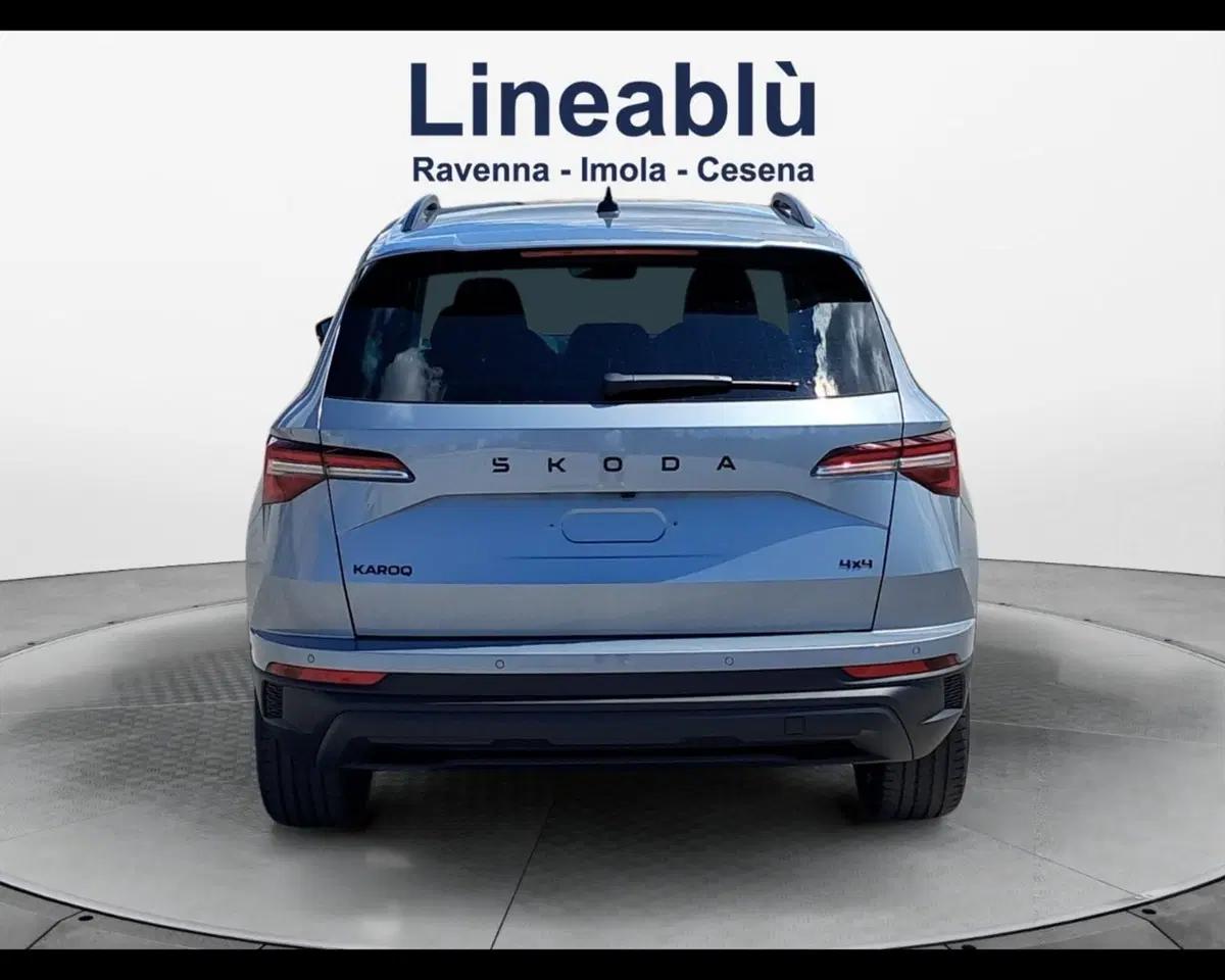 Skoda Karoq nuova a Forlì-Cesena (5)