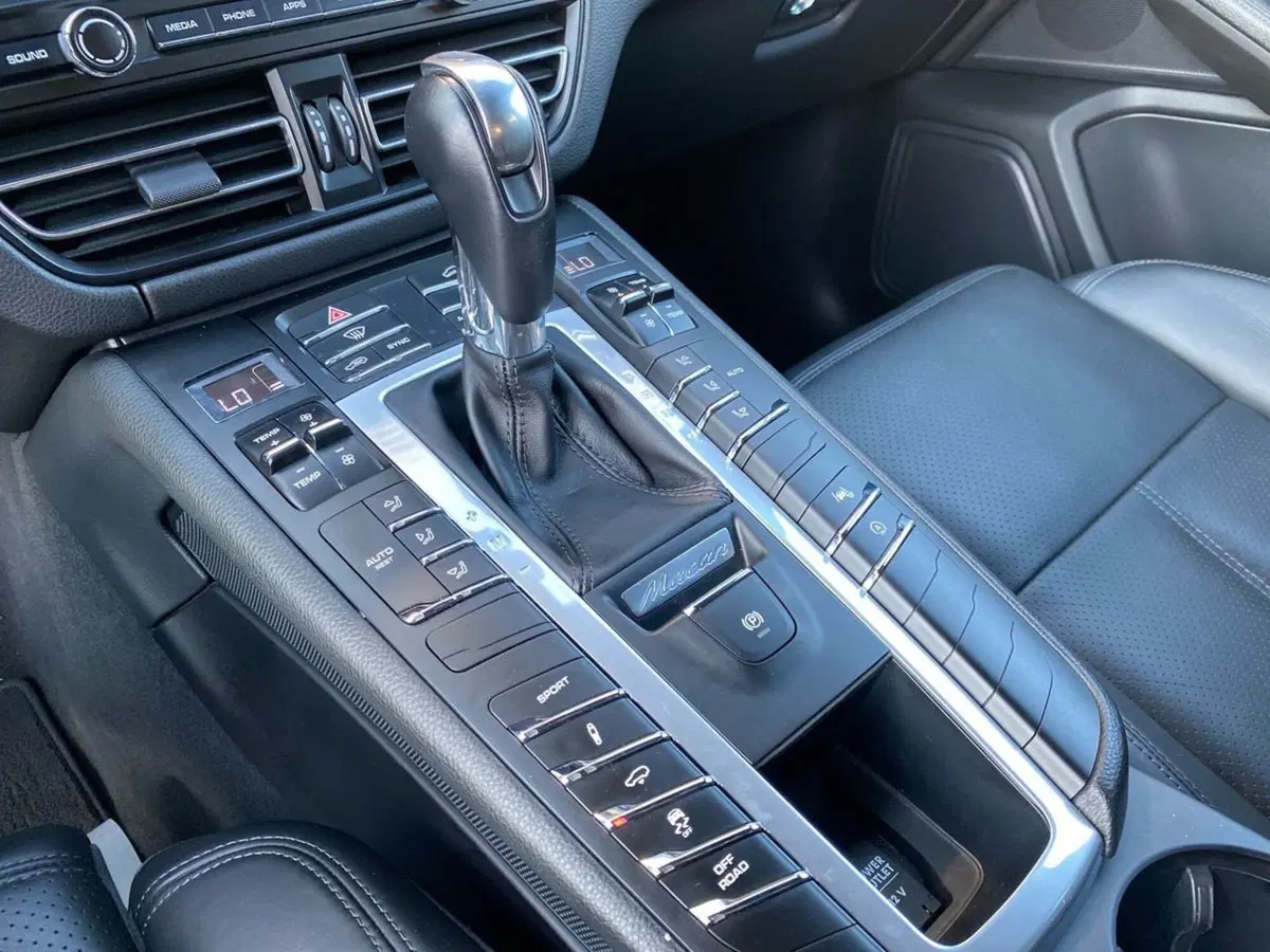 Porsche Macan usata a Firenze (16)