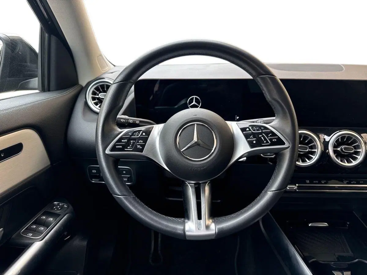 Mercedes-Benz GLA SUV usata a Firenze (11)
